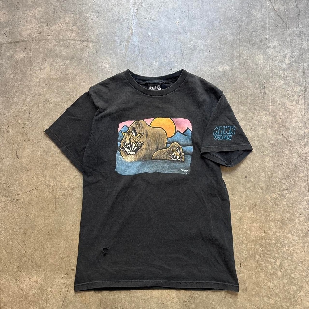Y2k ANWR Volcom Skate Shirt Size Small